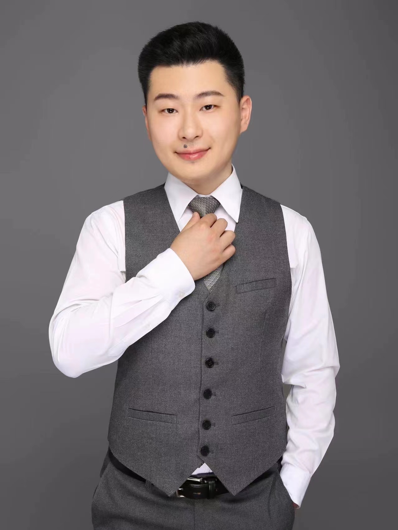 姚启明
